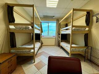 Хостел Невский Калининград Кровать в общем номере для мужчин с 4 кроватями-3