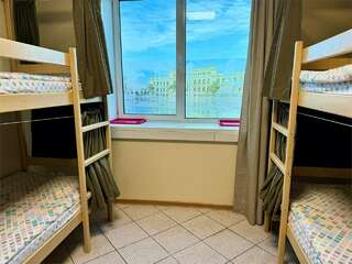 Хостел Невский Калининград Кровать в общем номере для мужчин с 4 кроватями-5