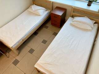 Хостел Невский Калининград Кровать в общем номере для мужчин с 4 кроватями-2