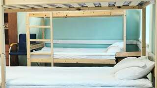 Хостел Невский Калининград Кровать в общем номере для мужчин с 4 кроватями-5