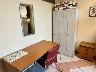 Хостел Невский Калининград Кровать в общем номере для мужчин с 4 кроватями-6