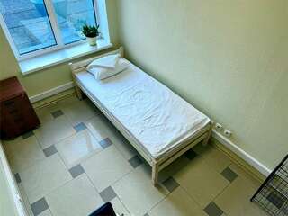 Хостел Невский Калининград Кровать в общем номере для мужчин с 4 кроватями-4