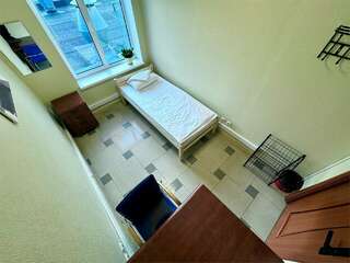 Хостел Невский Калининград Кровать в общем номере для мужчин с 4 кроватями-1